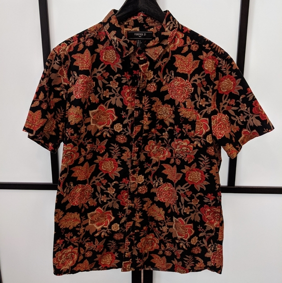 Forever 21 Floral Short-sleeve Button Down - Picture 1 of 4